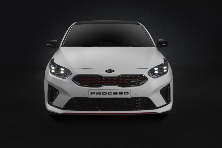  Kia ProCeed GT 2019 года  (WW) (фото 9 из 46)